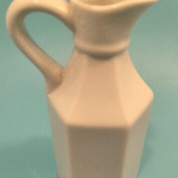 White Ceramic Cruet Vinegar Oil Vintage Pottery China Pourer Pitcher Xcell - Picture 2 of 10